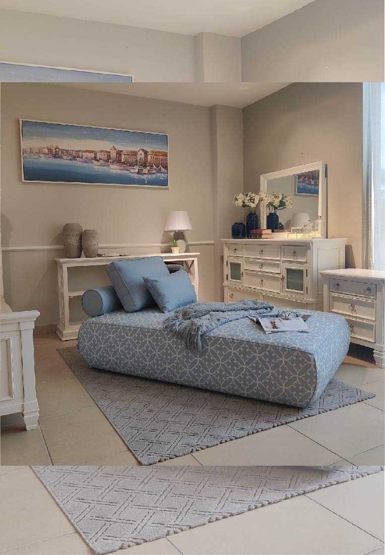 Alexia Daybed