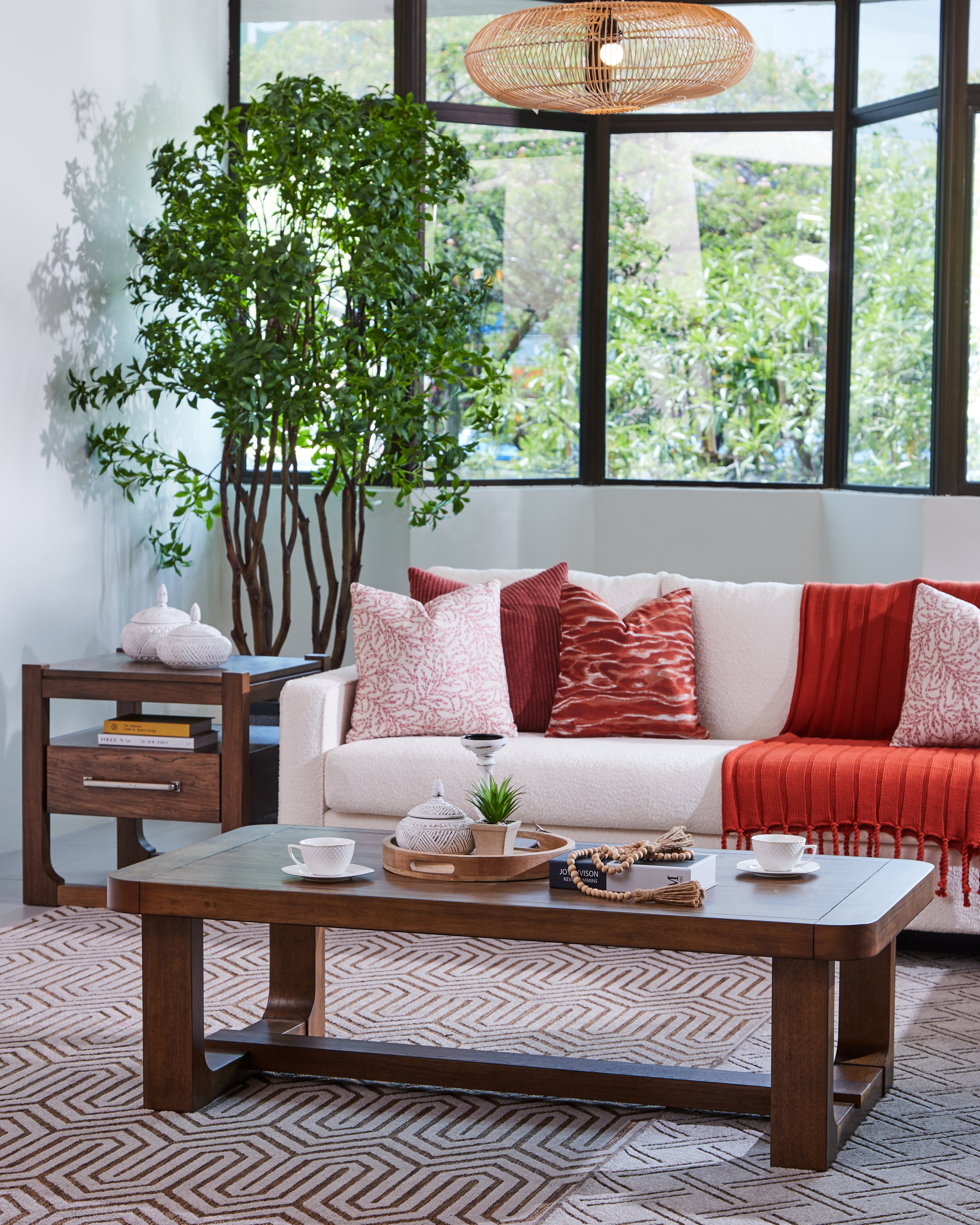 Cabalynn Coffee Table