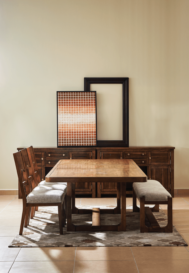 Cabalynn 8-Seater Extendable Dining Set